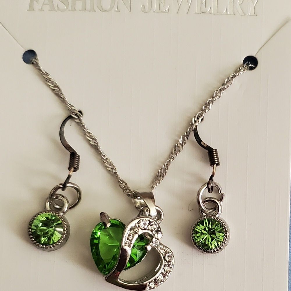 Green heart necklace & earrings